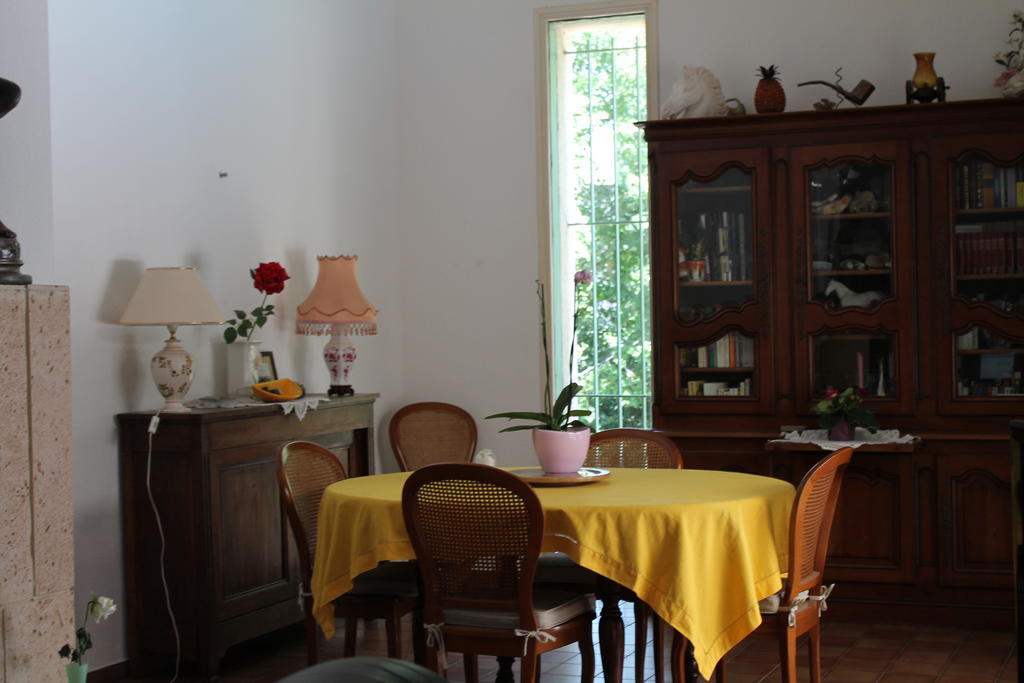 Lodève レクラン ドウズリー Bed & Breakfast エクステリア 写真